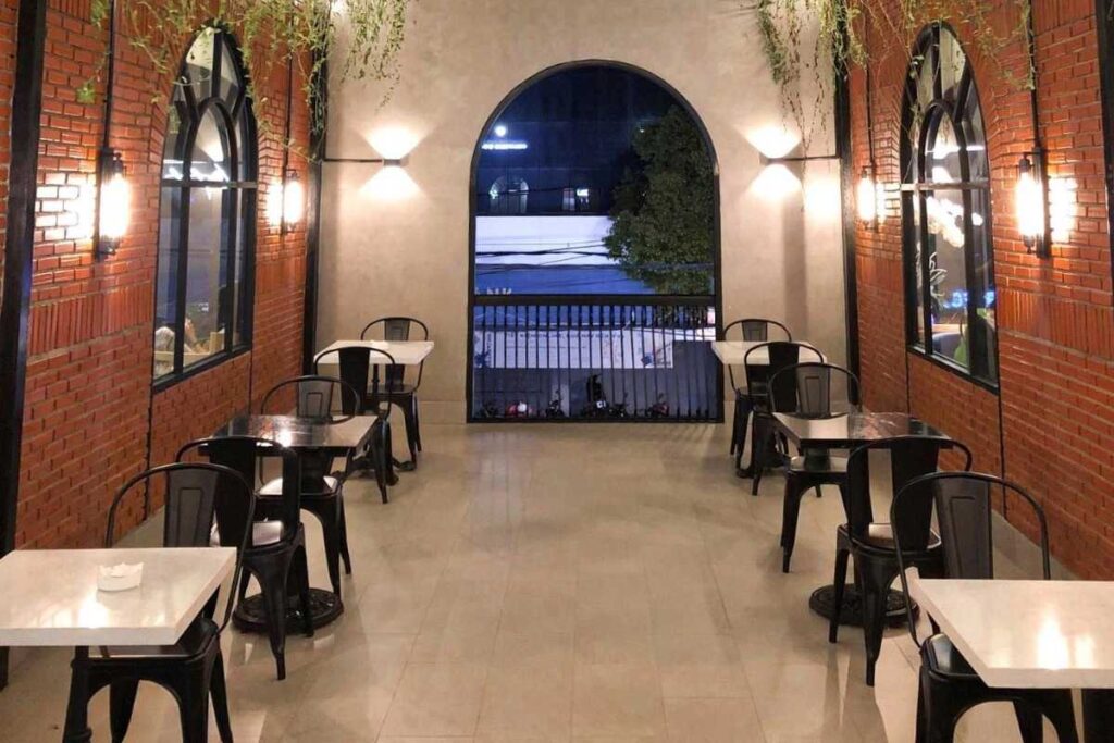 Không gian tối giản phong cách Hàn Quốc tại Him Coffee Vũng Tàu